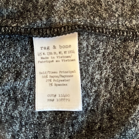 Rag and Bone V Neck Short Sleeve Tee Dark Heather Gray EUC Sz L - Picture 6 of 7